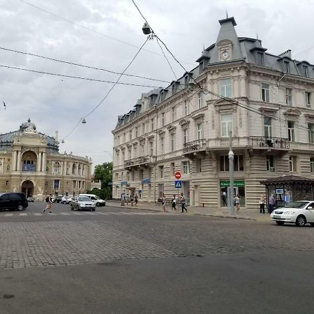 Apartmens Near Opera House Leilighet Odessa Eksteriør bilde