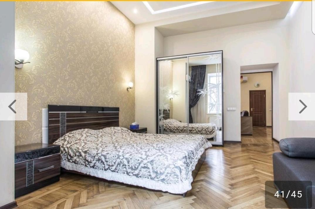 Apartmens Near Opera House Leilighet Odessa Eksteriør bilde